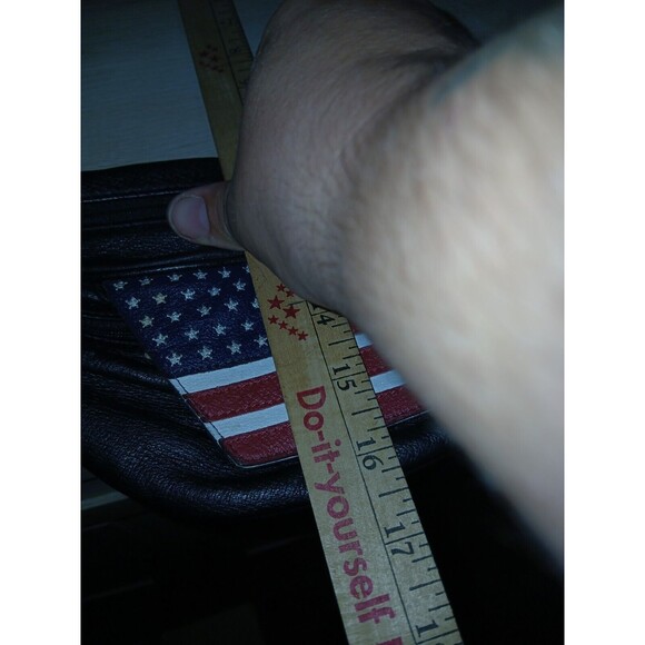 Wilsons Genuine Leather Fanny Pack Black With American Flag Closure Vintage - Picture 5 of 16